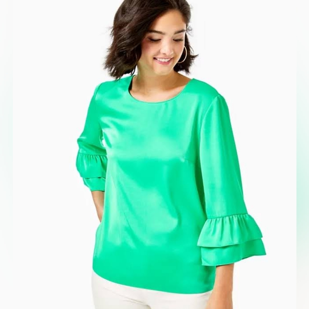 Lilly Pulitzer Juniper Green Blouse. Size Large. In excellent condition.